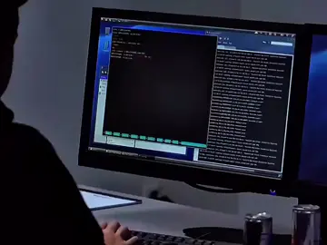 elliot #elliot #alderson #mrrobot #sibergüvenlik #kalilinux #funny #cybersecurity #fypシ゚viral🖤tiktok #fyp #hacker 
