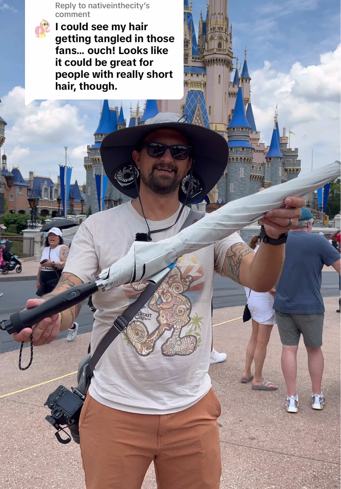 Replying to @nativeinthecity Another great option for people with longer hair.  #themepark #themeparks #fyp #themeparkessentials #disneyworld 