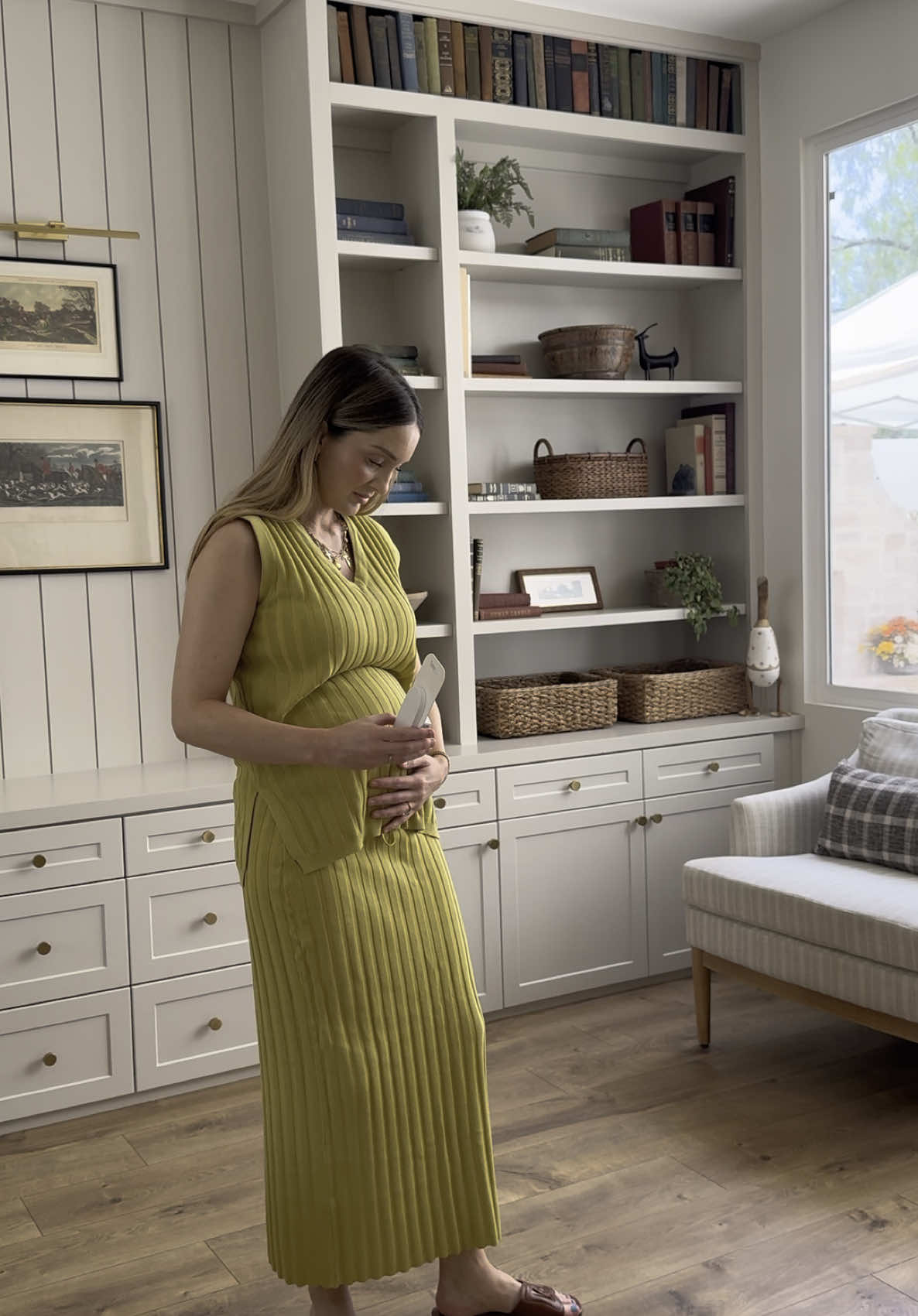 In paid partnership with @saferbrand 🪰 Because being pregnant and nesting shouldn’t involve actual bugs. Safer Home gets it—effective indoor bug control without the harsh chemicals. Shop the Indoor Fly Trap on Amazon—great offers available now! #springtime #pregnancy #saferhome