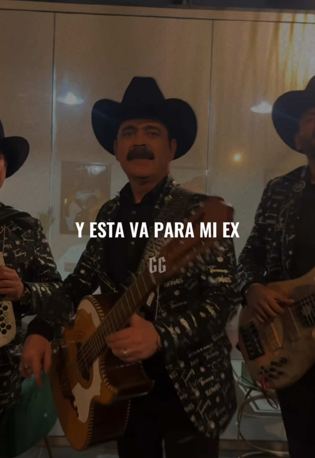 y esta va para mi ex… #lostucanesdetijuana #miex #marioquintero #grupofirme #masterqmusic #romanticas #desamor #banda #ex #adios #dolido #tucanesdetijuana #lostucanes #lostucanesdetijuana🎶🎤 #tucanesdetijuana🇲🇽 