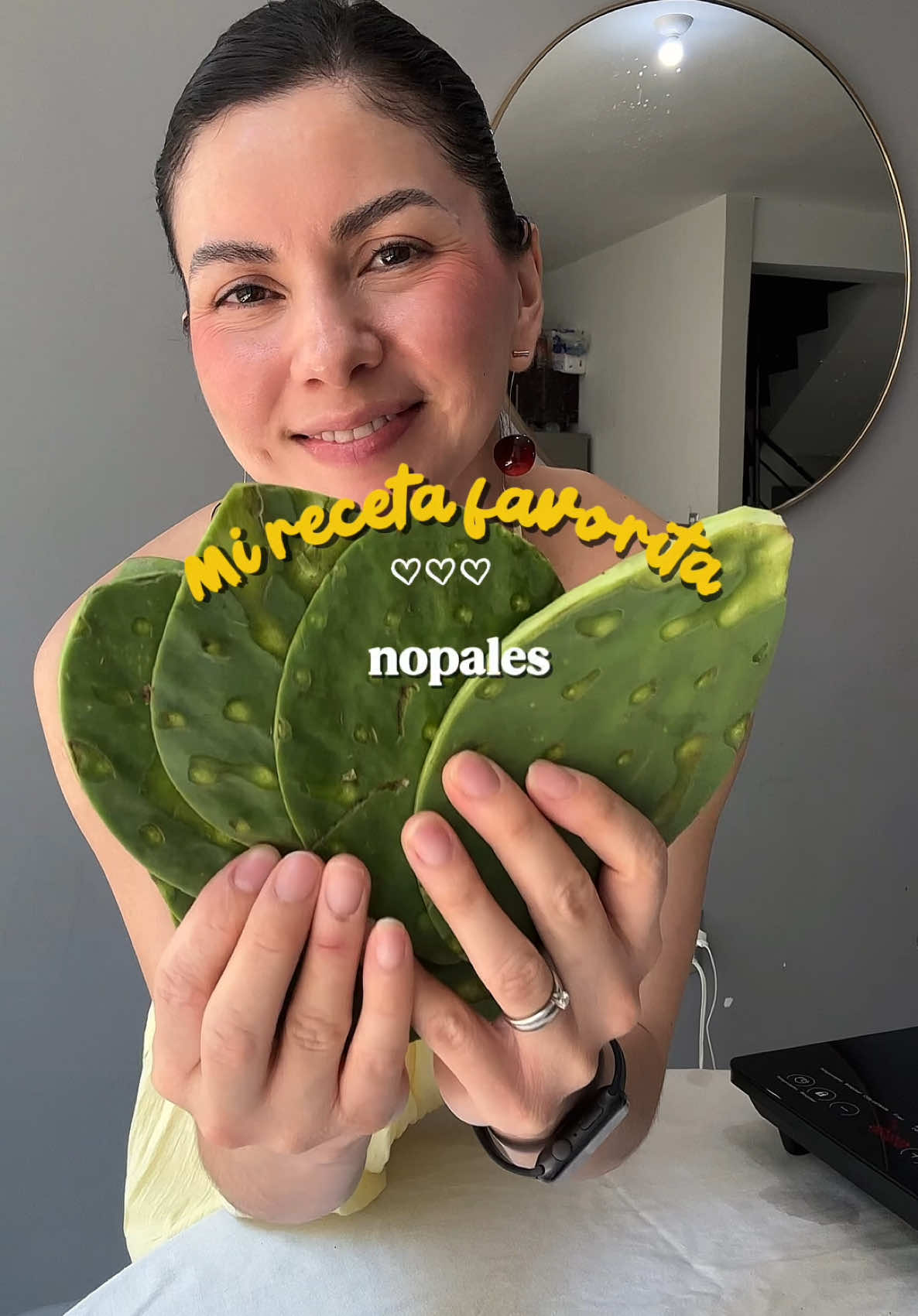 Nopalitos rellenos de queso Para 5 nopales rellenos * Nopales * Queso manchego  * 4 huevos * 1 cucharada de harina  #recetas #comidasaludable #nopales #comidamexicana 