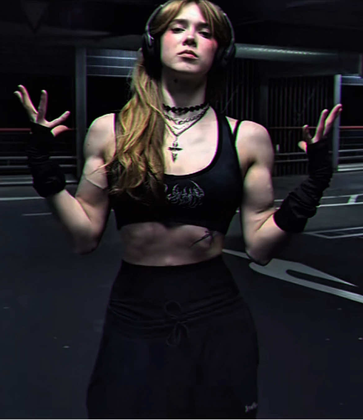@alice.veins 🖤🖤 #fyp #gym #gymedit #gymmotivation #muscle #fy #musclemommy #GymTok #darkfeminineenergy #darkfeminine #aliceveins #monster #monsterenergy #whitemonster 