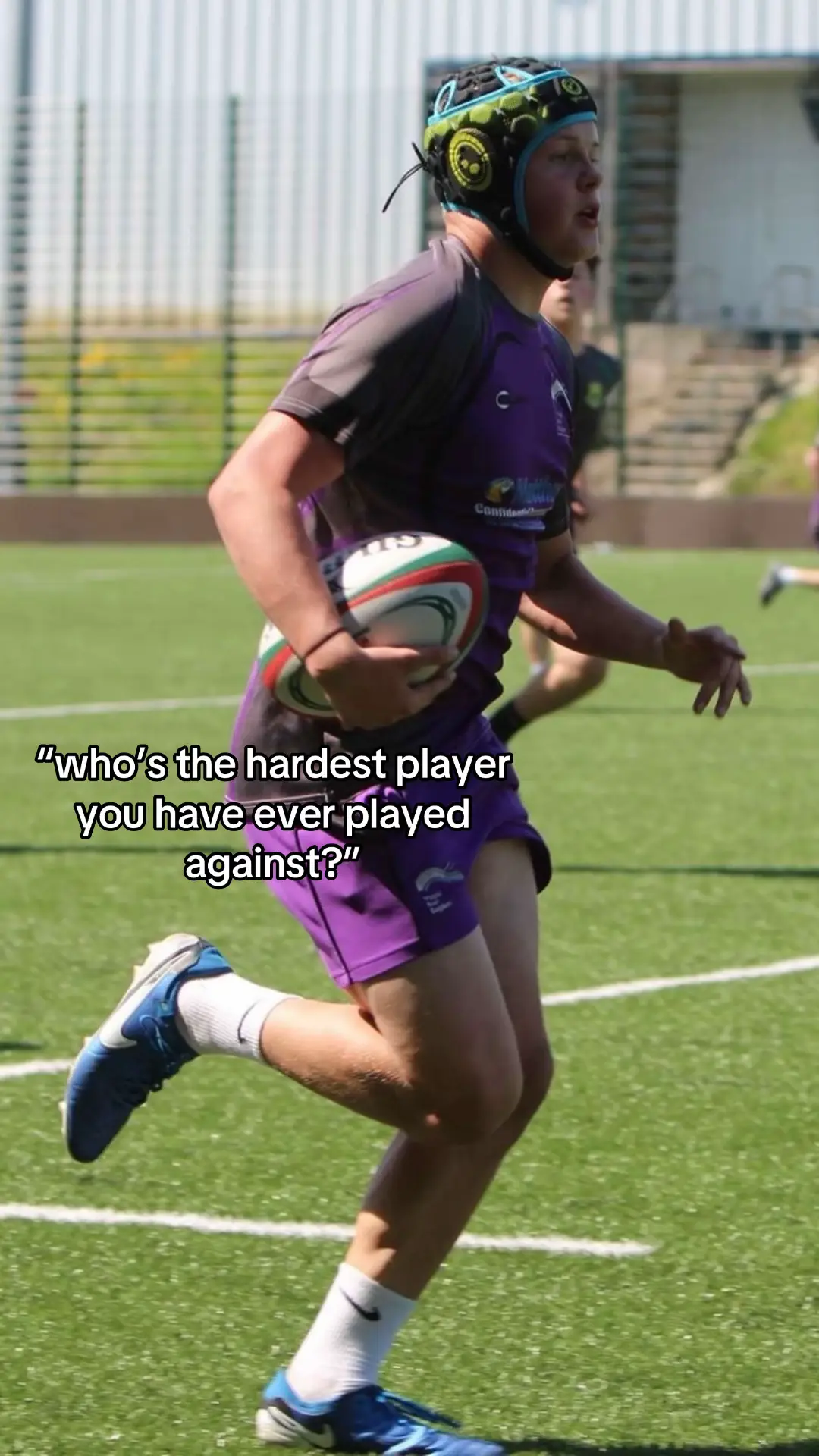 play your own game💫 #fyp #viral #rugby #rugbytok #ball #player #team #win #flanker #8 #pro #goal 