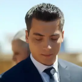 AFFEDERSİN SİZİ BİR YERDEN TANIYORMUYUM #kayaalbora #zerrinalbora #kayzer #ipekönderlioğlu #uzakşehir 