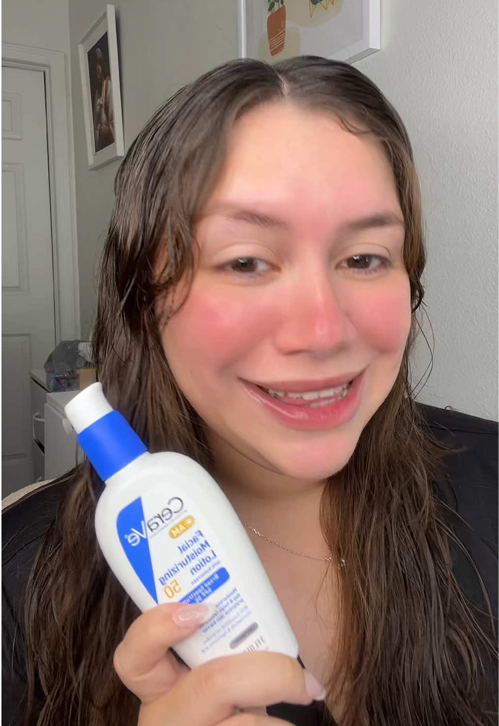 Suncreen de @CeraVe #iagreecerave #cerave #suncreen #skinsgen1 #skincare #skincareroutine #skincaretiktok 