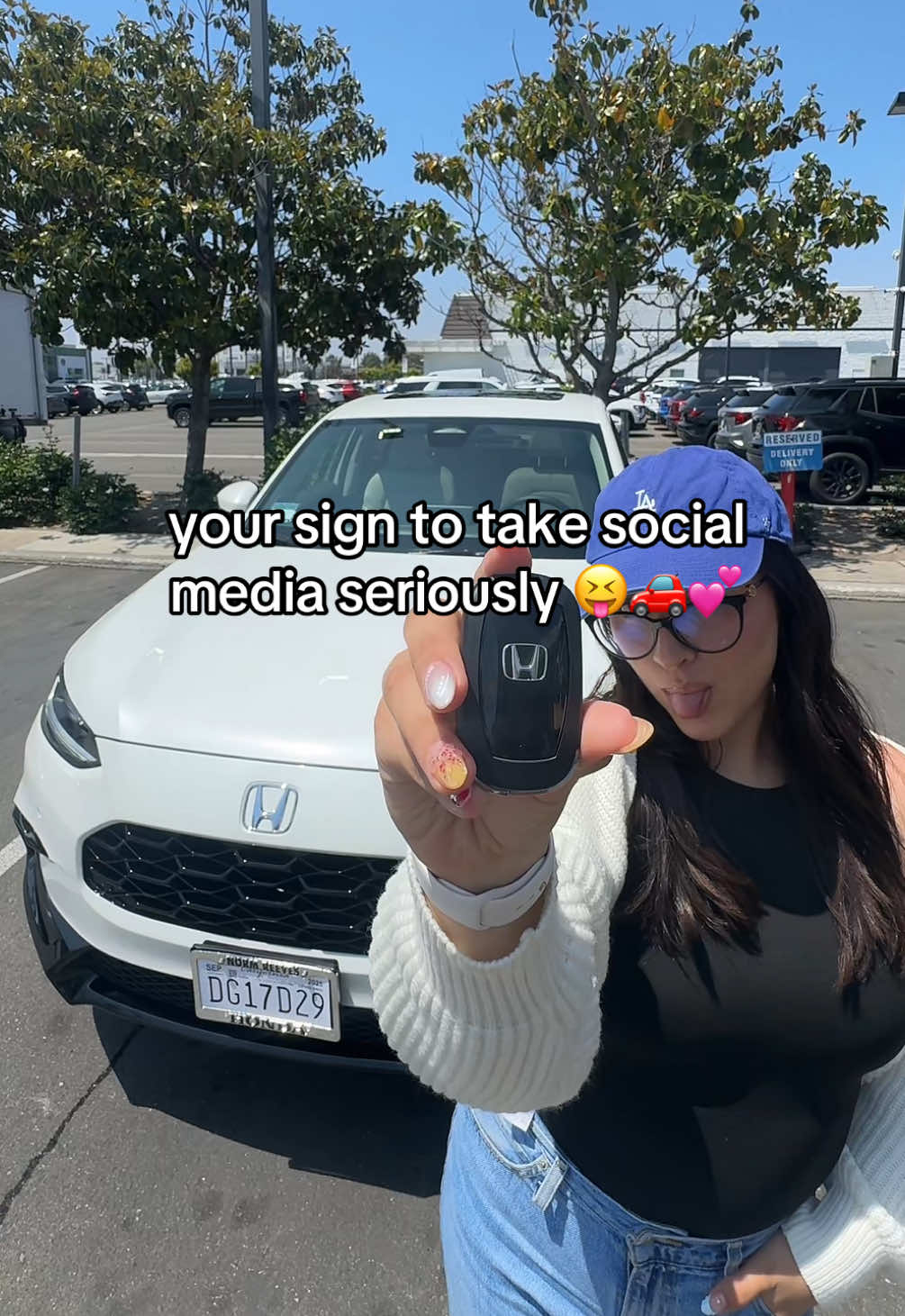 never thought content creation would change my life, but here we are 🥹💕thank you besties #honda #hondahrv #hrv #contentcreator #mukbanger #Foodie #la @Honda 