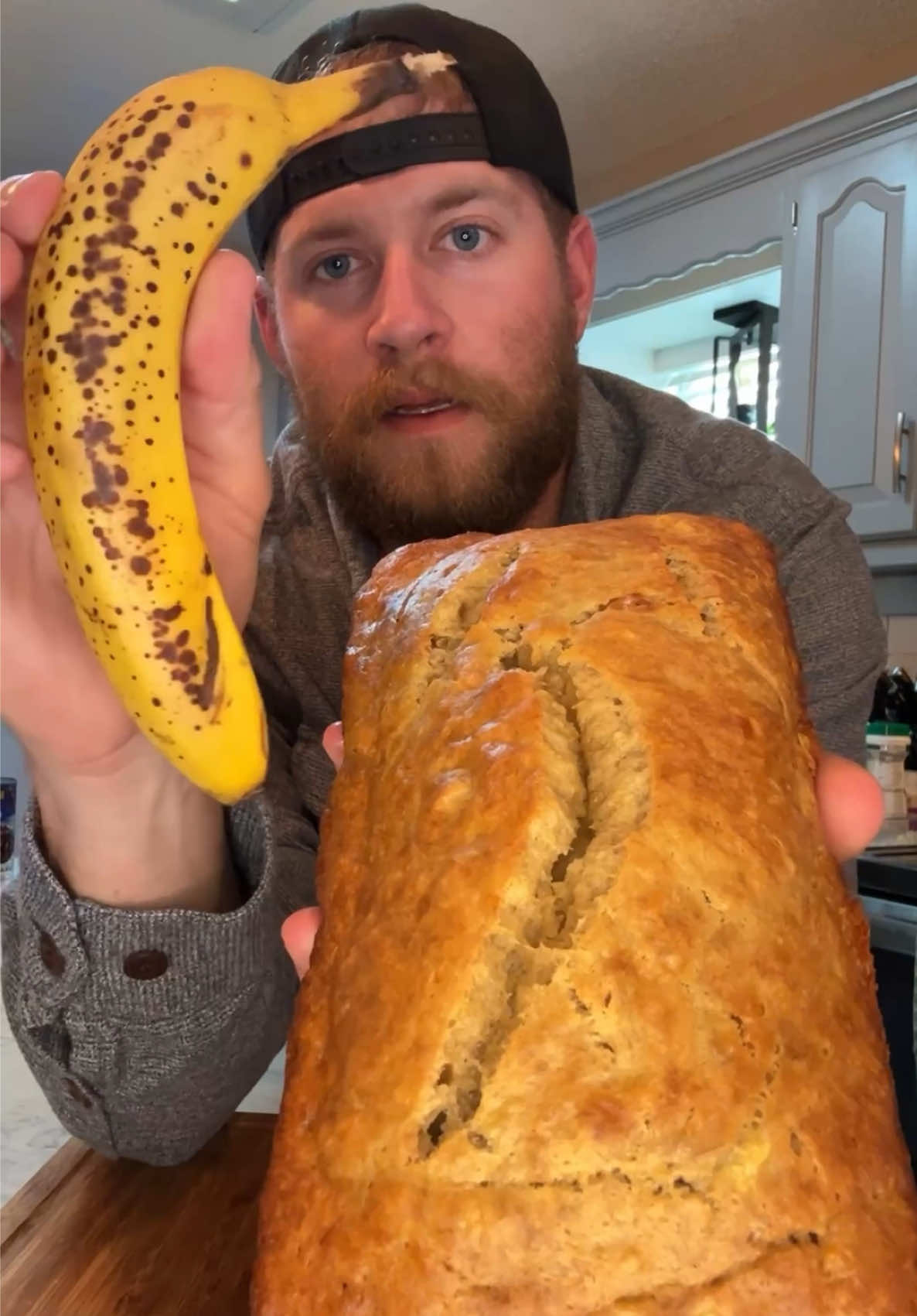 How to make Homemade Banana Bread | Banana Bread Recipe!  Recipe:  3 Ripe Bananas  2 Large Eggs  1/2 Stick Butter 1/2 Cup Sugar  1/4 Cup Brown Sugar  1/2 tsp Baking soda  pinch Salt  1 tsp Vanilla Extract  1 1/2 Cup Flour  Place in 9x5 Pan and bake for 40 Minutes at 350 Degrees Fahrenheit! #bananabread #banana #bread #baking #Recipe #homemade #bakedgoods #breadtok 