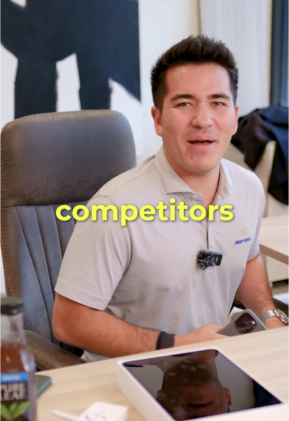 Kolin reads through some bold comments from the competition. #FlyAmalfi #PrivateJet #Travel 