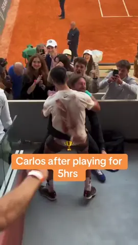 That match was “sensational” (via r/tennis / Reddit ) #french #frenchopen #carlosalcaraz #overtimetennis 