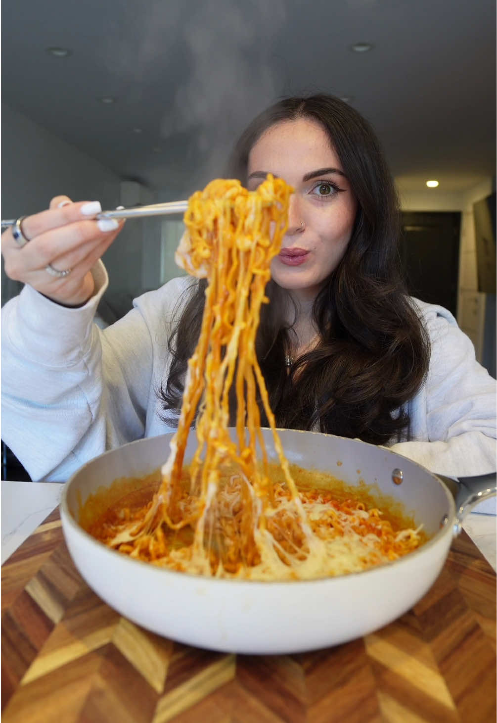 cook and eat 4 cheese buldak with me 🫶 ASMR edition 🤩 @Buldak @Diet Coke #ranibites #mukbang #buldak #asmrmukbang #buldakramen #mukbangasmr #eatwithme #fyp 