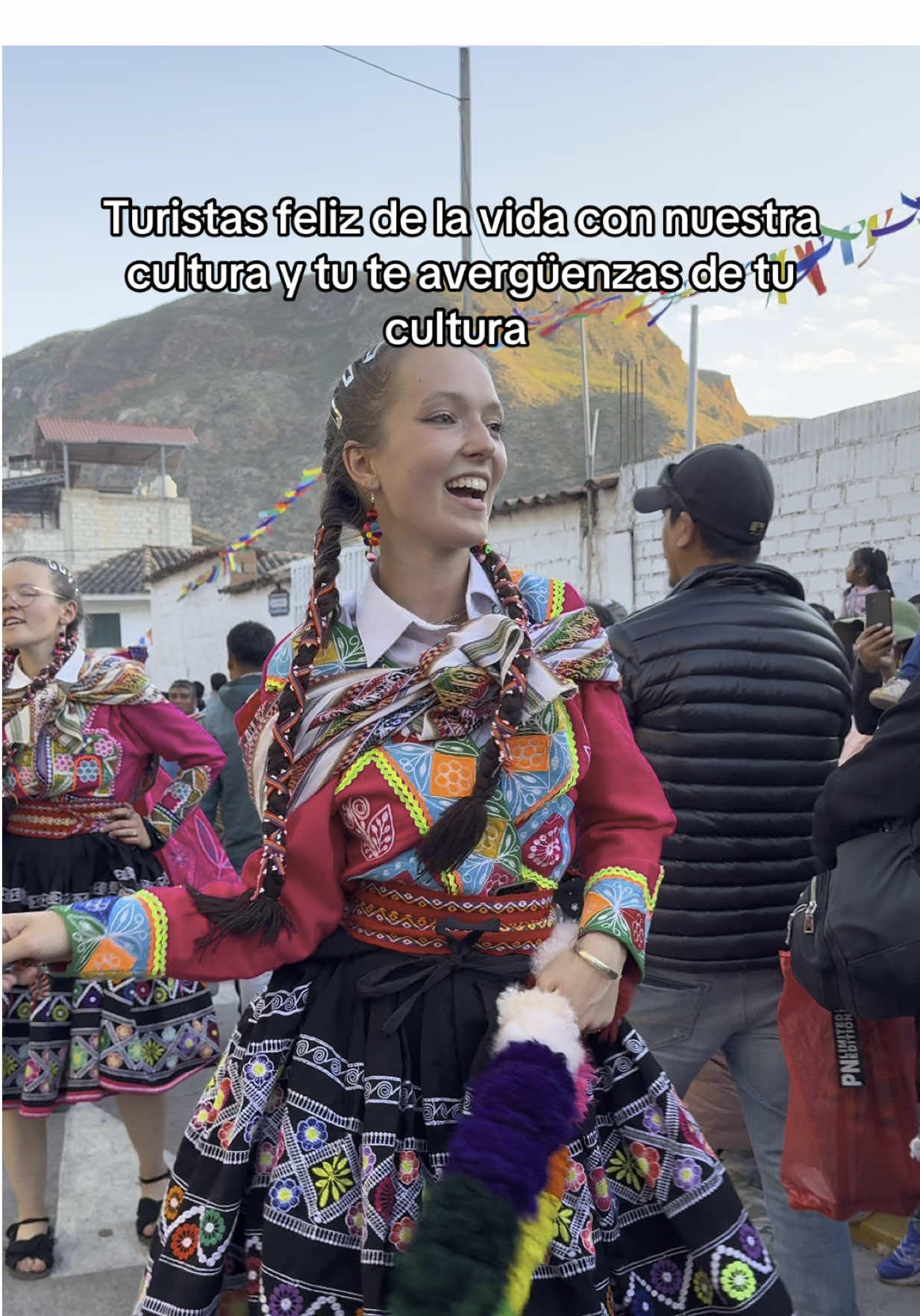 Nuestra cultura y danzas orgullo nacional e internacional “viva el Peru”  #danzas #cusco #peru #costumbres #trajes #danzasperuanas #delperuparaelmundo #turistas #viajes #aventuras #fyp #parati 