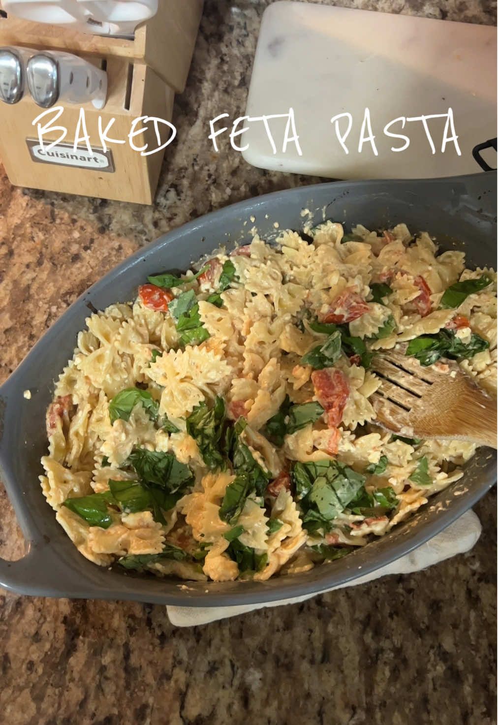 The easiest dinner when I don’t know what to cook and it always tastest so fresh 🤤 This is my husband’s favorite!!  Recipe:  Cherry tomatoes Feta Cheese Pasta of choice  Olive Oil Oregano Italian Seasoning  Garlic Salt & Pepper Basil  Bake at 400 👩‍🍳 #easydinner #easydinnerideas #easydinnerrecipes #bakedfetapasta #fetapasta #healthypasta #cookwithme #cookdinnerwithme #CookingHacks 