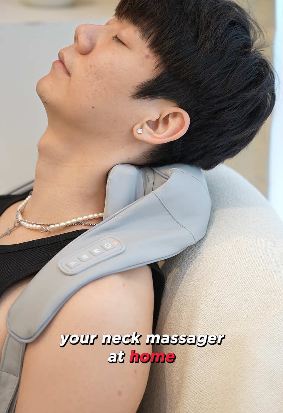 This helps relieve neck pain and fatigue caused by intense daily exercise.😮‍💨😮‍💨#SelfCare #massager #relax #neckpainrelief #foryoupage #massagetherapy #giftideas #FathersDay #neckpain #tiktokshop #fyp #tiktokmademebuyit 