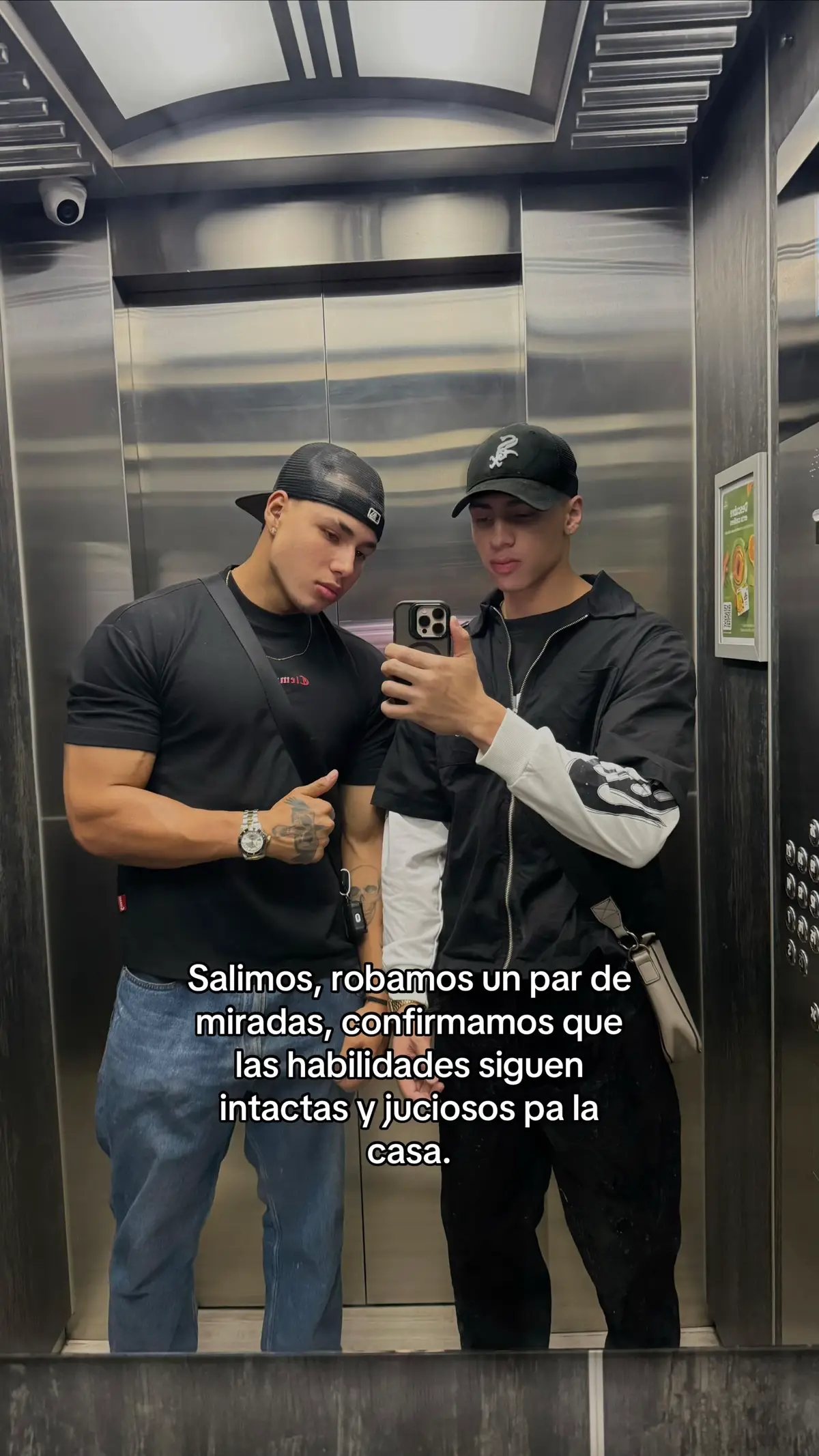 Escondan las novias que vamos pa la calle. @Julián Martínez  #bro #unanochedelocura #blessed #sabado #2p2 #juicioso 