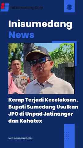 Tingginya angka kecelakaan lalu lintas di jalur nasional kawasan Jatinangor dan Jalan Bandung-Garut mendorong Bupati Sumedang, Dony Ahmad Munir, mengusulkan pembangunan Jembatan Penyeberangan Orang (JPO) di dua titik yakni depan Unpad Jatinangor dan depan PT Kahatex. “Jalur ini padat aktivitas. Di Jatinangor, ribuan mahasiswa hilir mudik menyebrang jalan. Di Kahatex, ribuan karyawan menyebrang setiap harinya. Sudah saatnya dibangun JPO untuk melindungi mereka,” kata Bupati Dony pada Sabtu (7/6/2025) usai menyusuri sejumlah titik rawan seperti jalan rusak, trotoar, serta lampu penerangan jalan umum (PJU) di wilayah Jatinangor. Bupati Dony mengatakan, Pemkab Sumedang telah berkali-kali menyampaikan usulan pembangunan JPO tersebut ke pemerintah pusat. Bahkan di depan PT Kahatex diusulkan dilengkapi akses untuk sepeda motor karena sering ditemukan pengendara roda dua yang nekat melawan arah untuk menyeberang. “Kami sudah sampaikan usulan JPO di depan Unpad dan Kahatex. Di Kahatex bahkan dibutuhkan yang bisa juga dilalui motor, karena sering lawan arah. Doakan saja, mudah-mudahan segera bisa direalisasikan,” ujarnya. Dony juga menyoroti aspek penunjang keselamatan lainnya memastikan seperti Penerangan Jalan Umum (PJU) dan warning light masih berfungsi, trotoar, dan rambu-rambu lalu lintas. “Semua dalam kondisi baik meski masih ada beberapa yang perlu dilengkapi. Jika realisasinya lambat, kami siap mengadakan sendiri sepanjang diizinkan oleh pemerintah pusat. Karena keselamatan masyarakat adalah hal utama,” tegasnya. Dony juga telah berkoordinasi dengan Gubernur Jawa Barat Dedy Mulyadi terkait trotoar yang akan diperluas menjadi pedestrian yang lebih nyaman dan aman bagi para pejalan kaki. “Kami juga akan menambah personel di titik-titik yang rawan pelanggaran serta memasang rambu penurunan kecepatan. Intinya, kita ingin mengurangi kecelakaan dan menciptakan lingkungan jalan yang tertib dan aman,” ucapnya. #fyp #inisumedangdotcom #berita #donyahmadmunir #jatinangor 