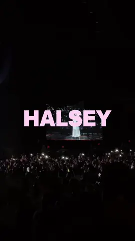 #kasiamoniquecontentcreator #phillycontentcreator #fyp #formylasttricktour #fmlttour #halseytour #concertoutfitinspo #halseytouroutfits #paintedjeans #arttok  #CapCut @Halsey 