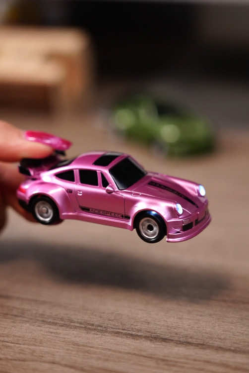 This is a 1:64 scale mini remote-controlled drift car that lets you enjoy drifting on your desktop#rccar #drift #minicar #giftideas #giftforchildren #tiktokshop 