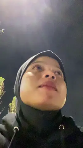 X patut pon nak salah kan sapa sapa ko sendiri yang terhegh hegeh sangat knp