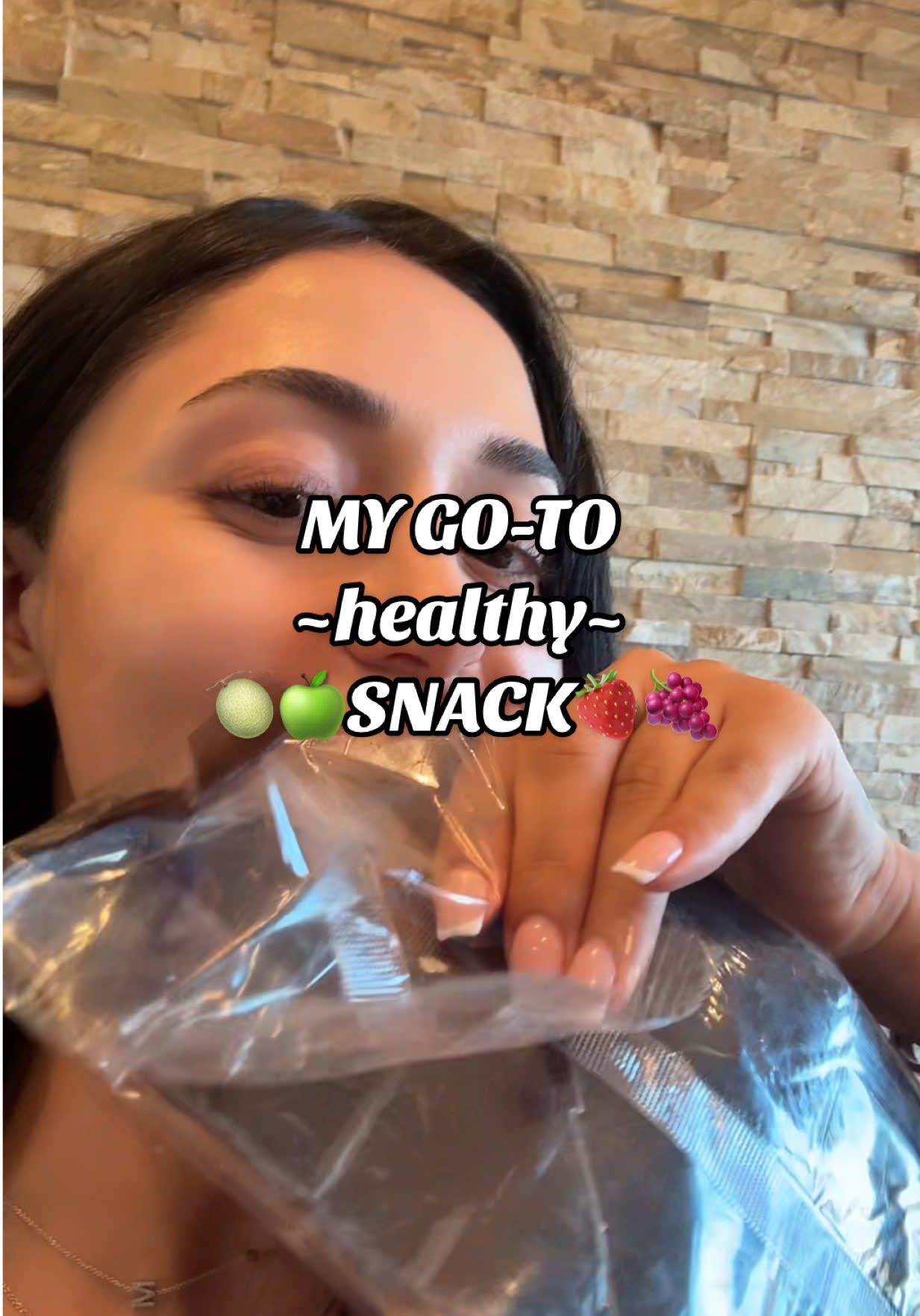 Have you guys tried Lavashak before?! It’s been one of my fav snacks since I was a kid. My grandma used to bring it from Iran & it was the best😋 #snack #persian 