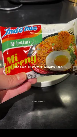 Panci indomie deep fry bisa untuk goreng kentang nugget ataupun ayam. Ngebantu banget masak indomie jadi gampang ga perlu ditiris2 di tempat lain, karena panci stainless ini udah dapet saringannya. Panci ini juga ada capitan dan tatakan kompornya jadi bisa digunakan di berbagai jenis kompor. Rekomendasi panci indomie deep fry #pancimie #panci #pancistainless #pancistainlessmurah #pancimultifungsi #pancideepfryer #pancigoreng 