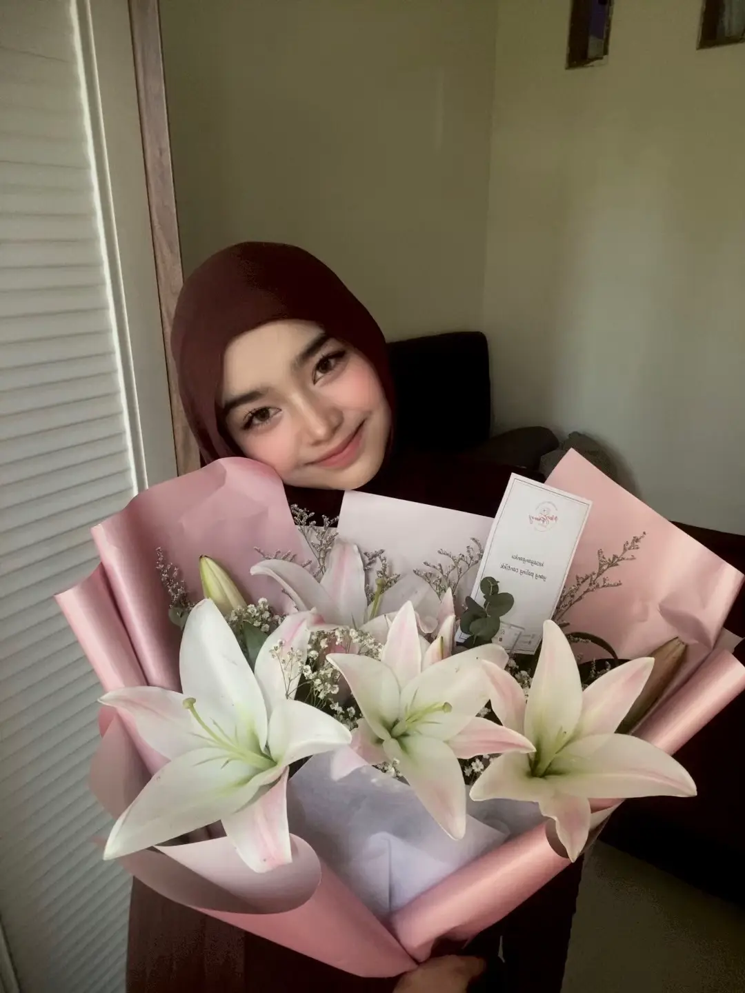 pretty pretty apology flower 🥺