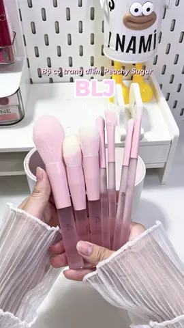 Bộ cọ nhà BLJ dùng thích lắm nè 🍑#makeupbrushes #makeupbrush #makeup #bljmakeupbrush #bljbeautytools #blj #beauty #travel 