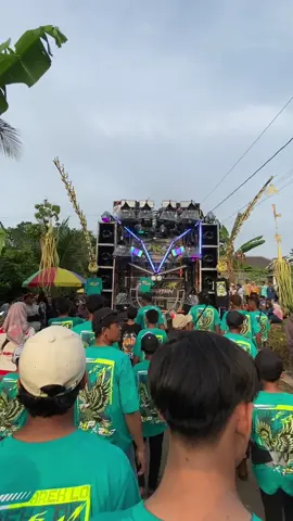 Umum e plat k🕺@AREK LOR PRAPATAN @𝐁𝐑𝐂_𝐀𝐔𝐃𝐈𝐎 official #areklorprapatan #brcaudiolumajang #jeparahits #karnavalsoundsystem #blingoh_spesial #fyppppppppppppppppppppppp #fypage #stsgank #dinanesia#shoundthesheep #bahanswmu 