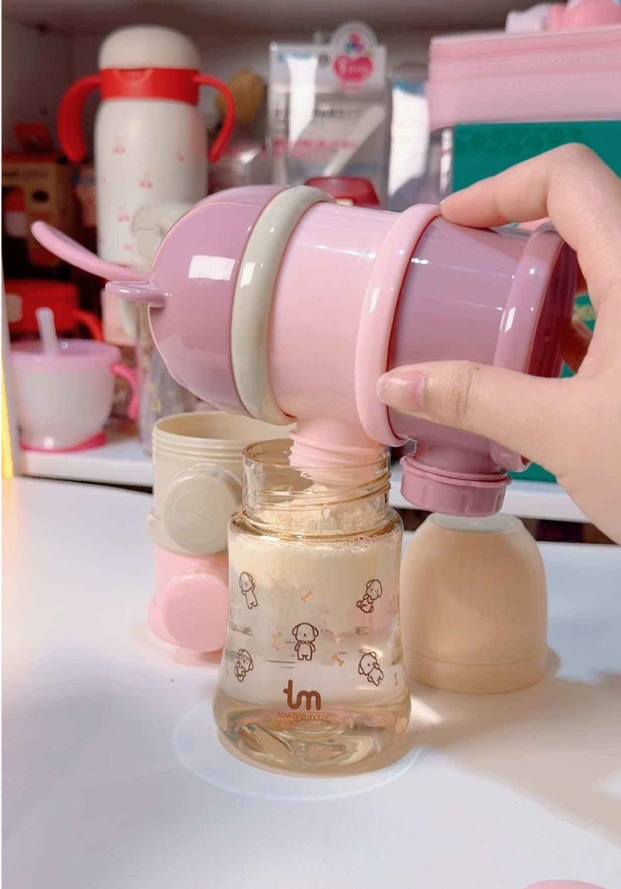สีละมุนมากกก ใส่ได้เยอะเป็นชั้นสะดวกพกพาง่าย🍼✨ #ชั้นแบ่งนม #ชั้นแบ่งนมผงพกพา #ชั้นแบ่งนมผง #ชั้นแบ่งนมผง4ชั้น #กระปุกแบ่งนมผง #กระปุกแบ่งนมผงผกพา #กระปุกแบ่งนม 