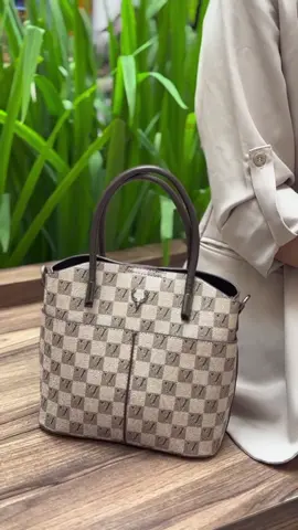 #tasviral #taswanitaselempang #taswanita #tasmurah #fypシ #lololfashion #tas 
