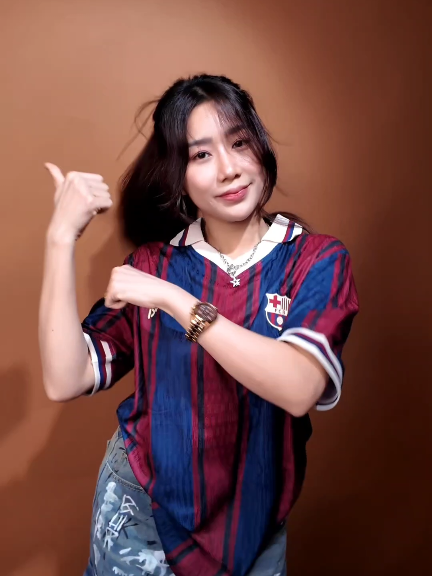 The only ex I want is ... @Kay🌷  #foootball #jersey #fangirl #barcelona #Soccer #trending #fyp #m21sportcollections 