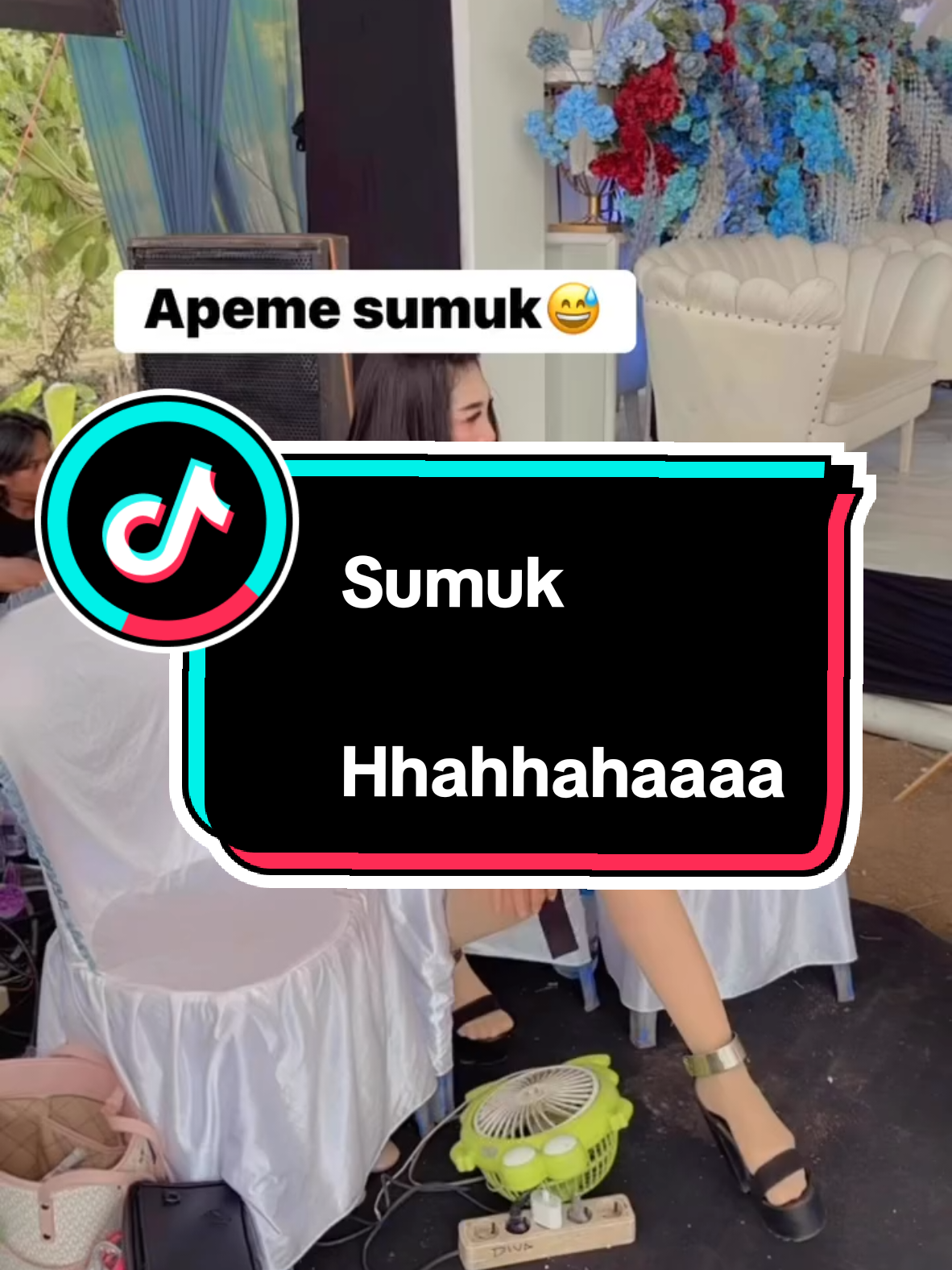 Mbak e sumuk koyok e 🤣🤣#lucu #fyp #kumpulanvideolucu #fyp #foryou #tiktokerminang #ajotaufiqchan2 #ajotaufiqchaniago #ajotaufiq2 #lucu_ngakak #lucuabis  #fyppppppppppppppppppppppp 