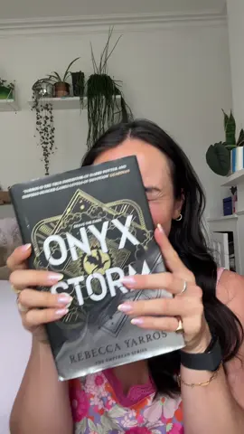 this is not a drill because WTF #onyxstorm #fourthwing #BookTok 