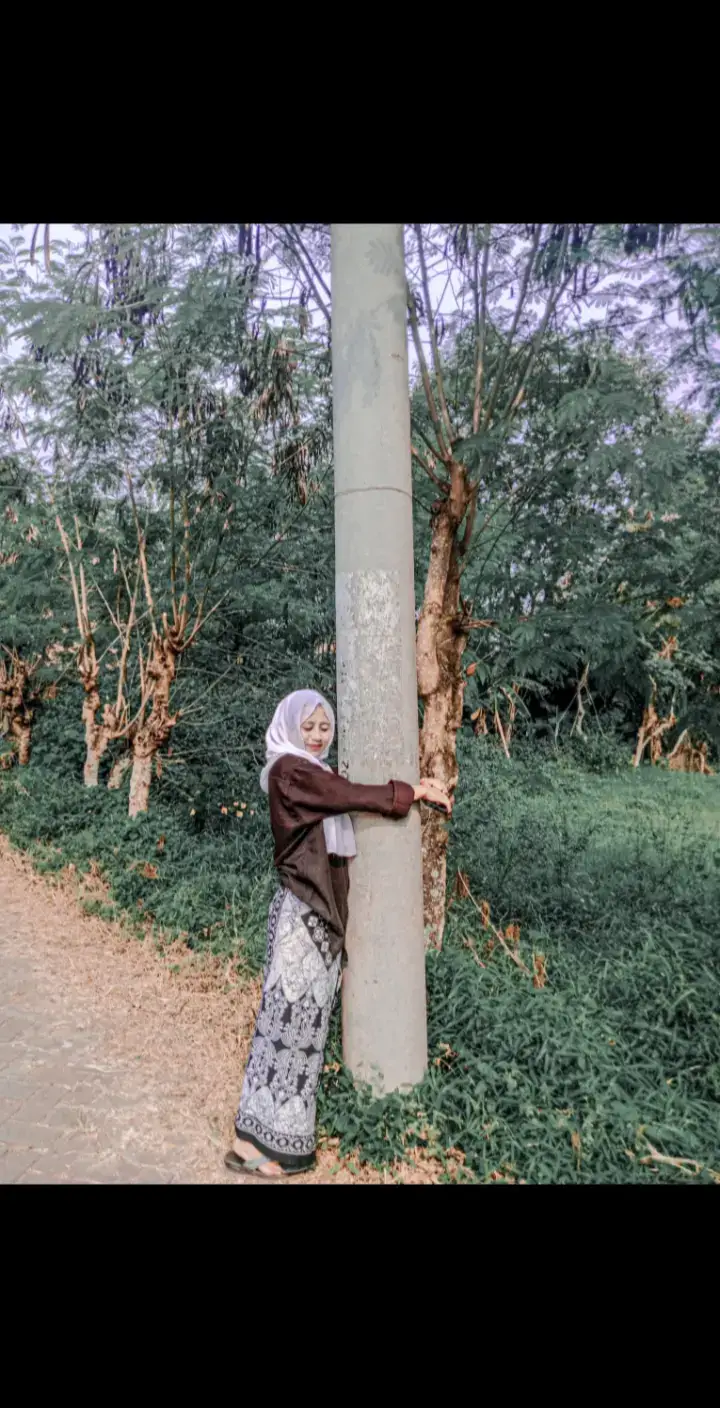 #perisetlightroom #santrisarungan🥀 #fyp♡シ❥ #bismillahfyp💐 #santrisalafi🥀 #lewatberanmudafyp💗🤍 