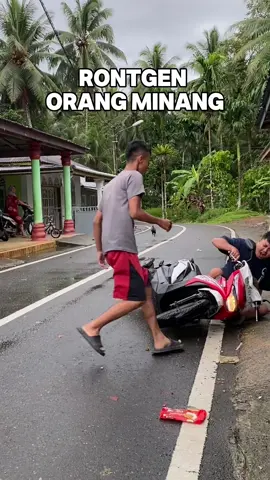 No rontgen-rontgen kita mah! #minang #minangtiktok #rontgenminang 