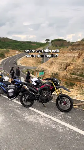 #crf #surex #crf150l #supermotoherex #crfherexstyle 
