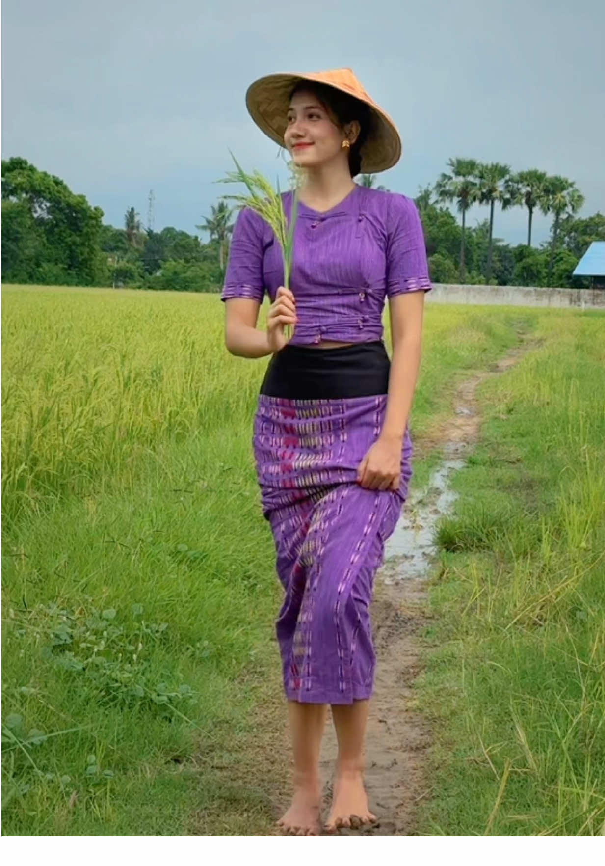 တောသူလေးတဖြတ်🌾  #foryou #fypシ #burmese 