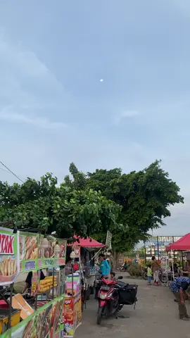 📍lapangan tulungrejo #smallbusiness #bisniskecilku 