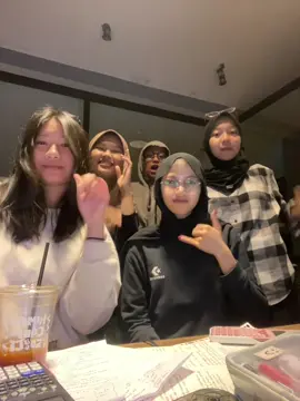 exam weeekkk 🤙🏻🤙🏻 #womeninstem #fyp #teknik #ftugm #ugm #teknikugm #uas #infocowoteknik #pokoknyateknikujian #ipk4plis @wawaa @Ca @user301005130800 @bian 