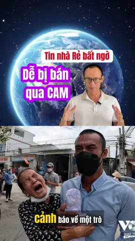 🚨 CẢNH BÁO CHIÊU TRÒ LỪA ĐẢO: ĐĂNG NHÀ GIÁ RẺ, DỤ KHÁCH LÊN XE, CHỞ THẲNG QUA CAM  #NhaBinhchanhgiare #nhà_bình_chánh_giá_rẻ #NhaDatMinhHuy Thời gian gần đây, nhiều người dân đã bị dụ dỗ lên xe đi xem nhà đất, nhưng thực tế là bị chở đi nơi nào đó, đối mặt với những rủi ro nghiêm trọng về an toàn cá nhân, tài sản và pháp lý. 📌 Chiêu trò thường gặp: 	•	Đăng tin rao nhà đất giá cực rẻ, như nhà 500 triệu, đất 100 triệu/nền. 	•	Nói rằng “có xe đưa rước miễn phí”, khách chỉ cần đi xem, không cần mua. 	•	Tổ chức xe 16 chỗ hoặc 45 chỗ, gom nhiều người một lượt. 	•	Khi khách lên xe, thì không biết điểm đến, không cho xuống dọc đường, và sau đó bị đưa thẳng sang Campuchia hoặc những nơi hẻo lánh. ⚠️ Nguy cơ: 	•	Bị lừa đảo, ép ký giấy tờ, đặt cọc mất tiền oan. 	•	Thậm chí mất tích, bị cưỡng ép lao động hoặc giam giữ. 	•	Không thể kêu cứu vì điện thoại bị thu, không rõ địa điểm. 👉 Lời khuyên từ Minh Huy: 	•	Tuyệt đối không lên xe nếu không biết rõ công ty môi giới, không có người quen đi cùng. 	•	Tìm hiểu kỹ thông tin, chỉ nên xem nhà ở khu vực mình đã xác minh trước. 	•	Giao dịch với môi giới uy tín, có thông tin minh bạch, địa chỉ rõ ràng. 	•	Cảnh giác với lời mời hấp dẫn quá mức như “giá siêu rẻ”, “nhà gần TP.HCM chỉ vài trăm triệu”… 💬 Nếu bạn từng bị dụ dỗ kiểu này, hãy chia sẻ câu chuyện để mọi người cùng biết và tránh sập bẫy!
