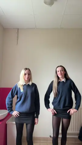 #fyp #shark #school #foryou #viral #goviral #dance #2persondance #trendy #brunette #blonde #schoollife #blowthisup #timtokfamous 