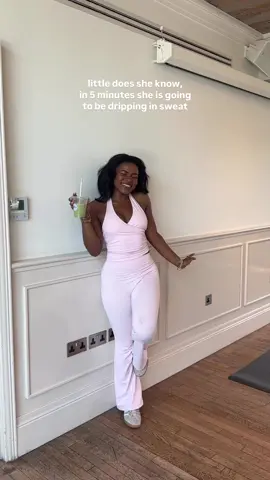 oh boy… 🎀🏹🍵🫧🩰 #pinkpilatesprincess #softblackgirl #pinterestgirl #sabrinacarpenter #manchild 