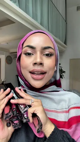 @TIME PHORIA Malaysia lip stain that doesnt move and transferproof? Gimme 10!! Comment ur fav shade, i’m kind to treat 2 girls free lip stain #timephoria #lipstain #makeup 