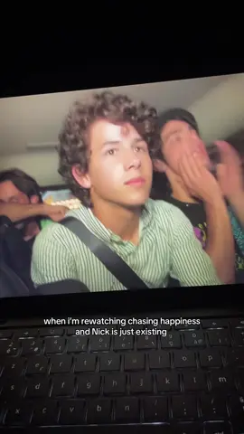 15 years later and i’m still at the restaurant #nickjonas #jonasbrothers #joejonas #kevinjonas #chasinghappiness #fyp 
