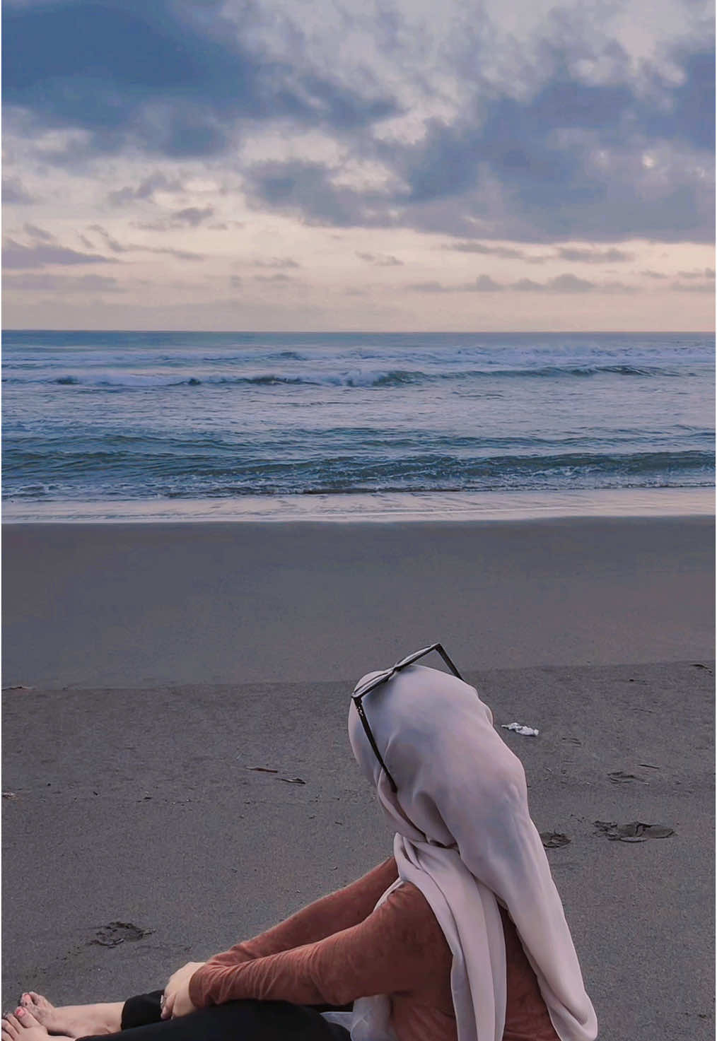 #video #senja #pantai #estetik #langit #mood #fyppppppppppppppppppppppp #cewek #hijab #lagu #worowidowati #trending #fypp #OOTD #sore #nyantai #fashion #style #wisata #fypシ゚viral🖤tiktok #purworejo #healing #trend #fypdong #kece #keren #slowmo #capcut #keren #fypシ゚viral🖤tiktok☆♡🦋myvideo #fyppp  #purworejo24jam #hits #sound #fyp #fypシ゚ #fypage #foryou #for #metime #moodboost #masa #cinta #kisah #hidup #bersyukur #sad #sadstory #story #sw #bahanswmu #akungabut #gabut #gabutdoang #gabutbangetanjir #gabutdoank😂 #well #menyala #bersyukurlah #lagiviral #videoviral #viral #viralvideo #viraltiktok #virall #likeaboss #like #sudah #bismillahfyp #bismillah #beranda #berandafyp #berandafypシ #berandamu #indonesia #jawa #jawatengah #jateng #vibes #view #sunset #mendung #hujan #gerimis #angin #ombak #tenang #damai #indonesia🇮🇩 #purworejojateng #purworejohits #tiktok #capcutedits #slowmooo #slowmoqueen #galau #berandalagi #berandatiktokterbaru #berandafypシviral #sampul #hijabitiktok #hijabtutorial #hijabsimple #simple #ootdhijab #ootdfashion #ootdhijabstyle #ootdinspiration #inspirasi #outfitideas #outfitoftheday #day #cantik #imut #manis #jalan #jalanjalan #new #terbaru #setia #positive #positivevibes #mantai #mantaikuy #keadaan #kehidupan #nyata #tiktokviral #tiktoknews #jawapride #cewekjawa #jawatimur #jawabarat #parisjadul #pantaiselatan 