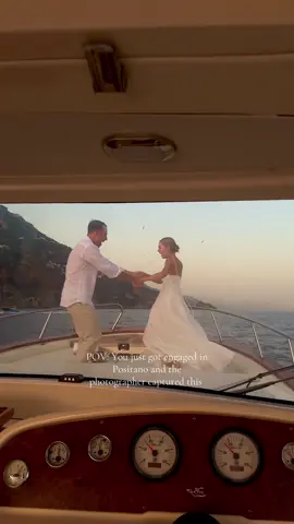 Safe to say we need dance lessons before the wedding 🤣  #engaged #proposal #fiance #italy #dance #dancelessons #sunset #boat #amalficoast 