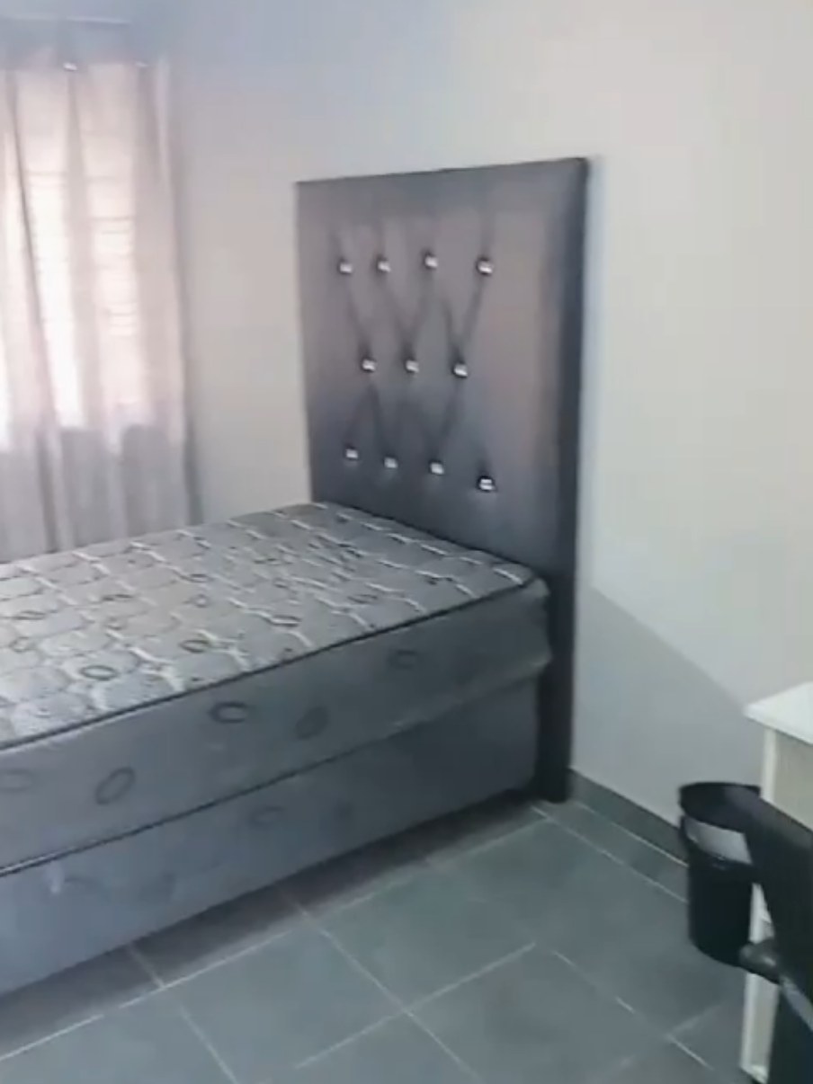 Looking for safe, comfortable, and affordable University of Johannesburg (UJ) student accommodation near Auckland Park, Doornfontein, and Soweto campuses?  Our NSFAS accredited student residence offers: - Fully furnished rooms from R2,500/month - 24/7 Security and fast WiFi - Communal kitchens, lounges, and laundry facilities - Perfect for NSFAS funded and cash paying UJ students **Locations:** Close proximity to University of Johannesburg campuses: - Auckland Park Kingsway Campus - Doornfontein Campus - Soweto Campus **Book Now:** DM us or comment below for viewing arrangements and application details! #ujaccommodation   #nsfasaccredited  #studentroomsjhb  #affordableaccommodation   #cashpayingstudents  #nsfasfundedstudents 