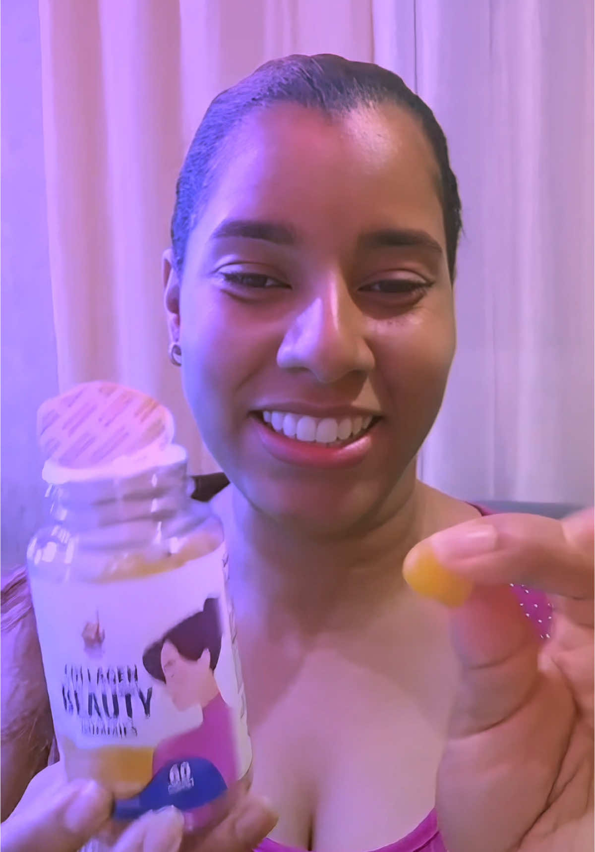 Me encantaron estas gomitas , tiene un sabor riquísimo .  Contiene zinc, biotina, vitamina e y c .  Ayuda a mejorar el pelo, las uñas y la piel ❤️❤️.  #sunnysamnutritions #bienestar 
