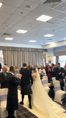 Another great Scottish wedding #andrewdscottcelebrant #scottishcelebrant #malecelebrant #fifecelebrant #standrewscelebrant #scottishwedding #weddinginscotland #weddingday #groom #beardedcelebrant #bride #firstkiss 