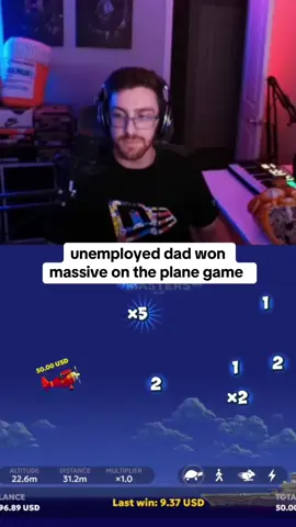 unemployed dad won massive on the plane game #streamer #planegame #kickstreaming 