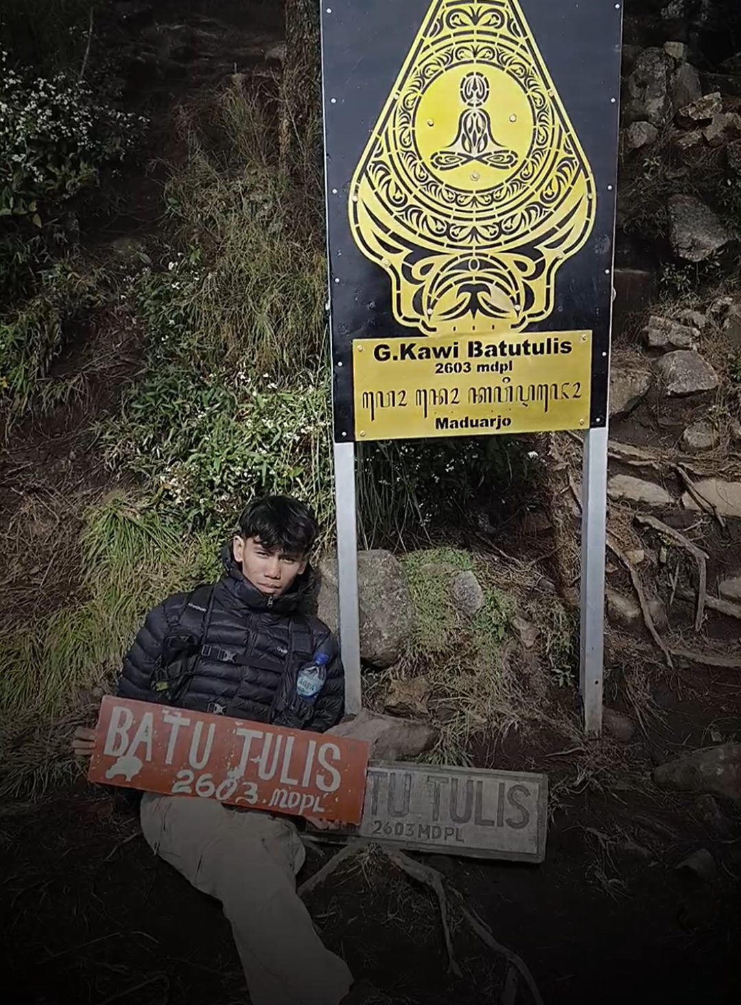 kawi cukup sekali😩  #batutulis2603mdpl #gunungkawi #pendakigunung #fyp @puncakbatutulis_kawi 